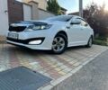 Белый Киа Оптима, объемом двигателя 2 л и пробегом 365 тыс. км за 7800 $, фото 1 на Automoto.ua