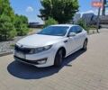 Белый Киа Оптима, объемом двигателя 2.36 л и пробегом 225 тыс. км за 9600 $, фото 2 на Automoto.ua