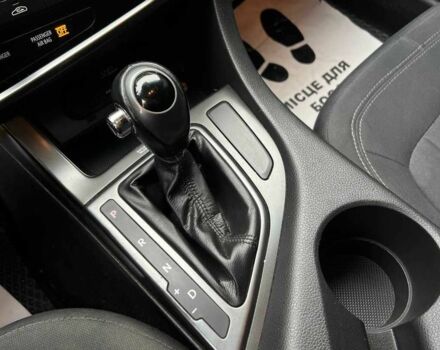 Білий Кіа Оптіма, об'ємом двигуна 2.4 л та пробігом 270 тис. км за 10000 $, фото 17 на Automoto.ua