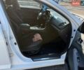Білий Кіа Оптіма, об'ємом двигуна 2 л та пробігом 210 тис. км за 9400 $, фото 7 на Automoto.ua