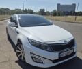Білий Кіа Оптіма, об'ємом двигуна 2 л та пробігом 85 тис. км за 12200 $, фото 1 на Automoto.ua