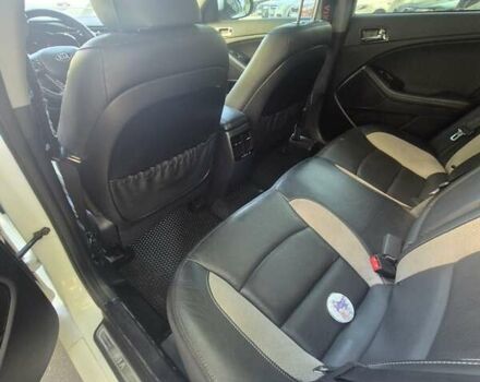 Белый Киа Оптима, объемом двигателя 2 л и пробегом 85 тыс. км за 12500 $, фото 10 на Automoto.ua