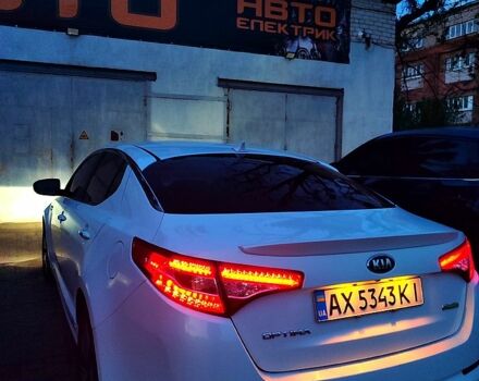 Кіа Оптіма 2012 у Харкові на Automoto.ua Білий Кіа Оптіма, об'ємом двигуна 2.4 л та пробігом 208 тис. км за 8999 $, фото 9 на Automoto.ua