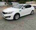 Белый Киа Оптима, объемом двигателя 2 л и пробегом 241 тыс. км за 9200 $, фото 2 на Automoto.ua