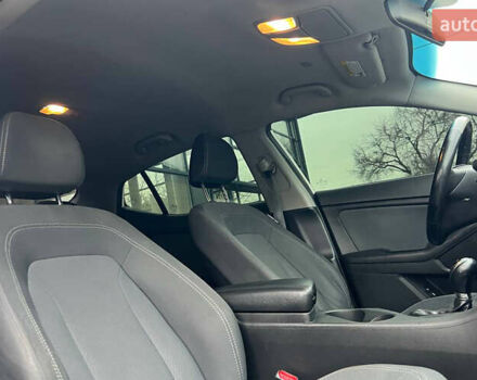 Білий Кіа Оптіма, об'ємом двигуна 2.36 л та пробігом 270 тис. км за 10000 $, фото 18 на Automoto.ua