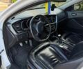 Белый Киа Оптима, объемом двигателя 2 л и пробегом 180 тыс. км за 9000 $, фото 7 на Automoto.ua