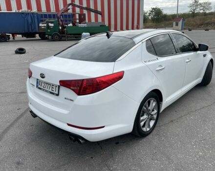 Білий Кіа Оптіма, об'ємом двигуна 2.4 л та пробігом 300 тис. км за 10500 $, фото 3 на Automoto.ua