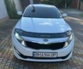 Белый Киа Оптима, объемом двигателя 2 л и пробегом 365 тыс. км за 7800 $, фото 7 на Automoto.ua