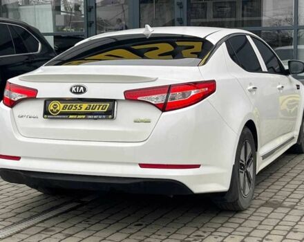 Білий Кіа Оптіма, об'ємом двигуна 2.4 л та пробігом 270 тис. км за 10000 $, фото 6 на Automoto.ua