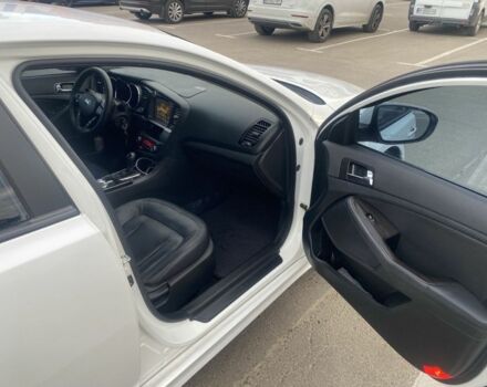 Белый Киа Оптима, объемом двигателя 2 л и пробегом 290 тыс. км за 6999 $, фото 7 на Automoto.ua
