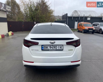 Белый Киа Оптима, объемом двигателя 2.4 л и пробегом 302 тыс. км за 8500 $, фото 8 на Automoto.ua
