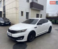 Белый Киа Оптима, объемом двигателя 2.4 л и пробегом 302 тыс. км за 8500 $, фото 4 на Automoto.ua