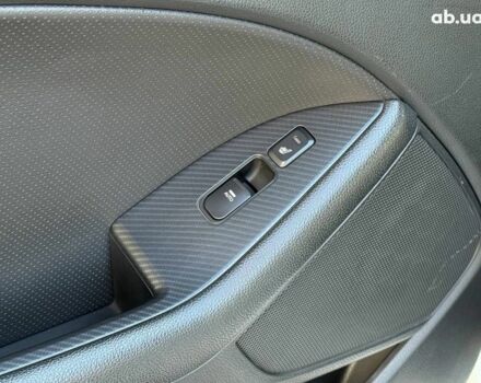 Белый Киа Оптима, объемом двигателя 2 л и пробегом 222 тыс. км за 9440 $, фото 4 на Automoto.ua