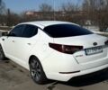 Белый Киа Оптима, объемом двигателя 2 л и пробегом 210 тыс. км за 9245 $, фото 6 на Automoto.ua
