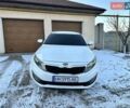 Белый Киа Оптима, объемом двигателя 2 л и пробегом 223 тыс. км за 8500 $, фото 1 на Automoto.ua
