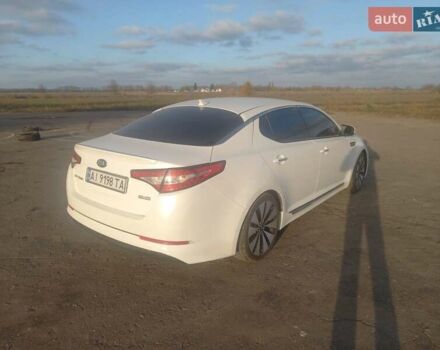 Белый Киа Оптима, объемом двигателя 2.36 л и пробегом 180 тыс. км за 8800 $, фото 4 на Automoto.ua