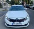 Белый Киа Оптима, объемом двигателя 2.4 л и пробегом 160 тыс. км за 9600 $, фото 8 на Automoto.ua