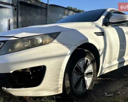 Белый Киа Оптима, объемом двигателя 2.36 л и пробегом 250 тыс. км за 7800 $, фото 7 на Automoto.ua