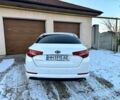 Белый Киа Оптима, объемом двигателя 2 л и пробегом 223 тыс. км за 8500 $, фото 4 на Automoto.ua