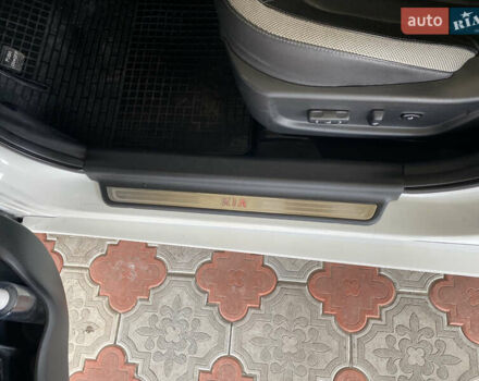 Белый Киа Оптима, объемом двигателя 2.4 л и пробегом 79 тыс. км за 14500 $, фото 9 на Automoto.ua