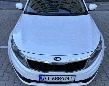 Белый Киа Оптима, объемом двигателя 2 л и пробегом 150 тыс. км за 9800 $, фото 2 на Automoto.ua