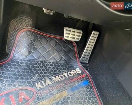 Белый Киа Оптима, объемом двигателя 2 л и пробегом 95 тыс. км за 11500 $, фото 13 на Automoto.ua