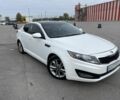 Білий Кіа Оптіма, об'ємом двигуна 2.4 л та пробігом 300 тис. км за 10500 $, фото 1 на Automoto.ua