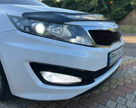 Белый Киа Оптима, объемом двигателя 2 л и пробегом 365 тыс. км за 7800 $, фото 2 на Automoto.ua