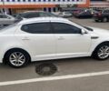 Белый Киа Оптима, объемом двигателя 2 л и пробегом 290 тыс. км за 6999 $, фото 2 на Automoto.ua