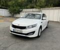 Белый Киа Оптима, объемом двигателя 2 л и пробегом 241 тыс. км за 9200 $, фото 1 на Automoto.ua
