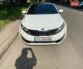 Білий Кіа Оптіма, об'ємом двигуна 2 л та пробігом 95 тис. км за 11500 $, фото 5 на Automoto.ua