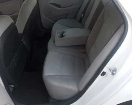 Белый Киа Оптима, объемом двигателя 2.4 л и пробегом 118 тыс. км за 9300 $, фото 4 на Automoto.ua