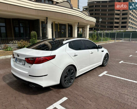 Білий Кіа Оптіма, об'ємом двигуна 2.4 л та пробігом 190 тис. км за 9300 $, фото 7 на Automoto.ua