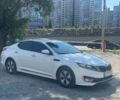 Білий Кіа Оптіма, об'ємом двигуна 2.4 л та пробігом 256 тис. км за 10700 $, фото 1 на Automoto.ua