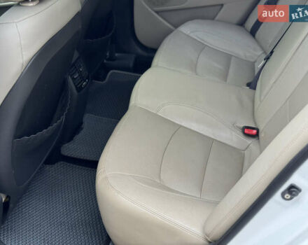 Білий Кіа Оптіма, об'ємом двигуна 2.4 л та пробігом 256 тис. км за 9100 $, фото 20 на Automoto.ua