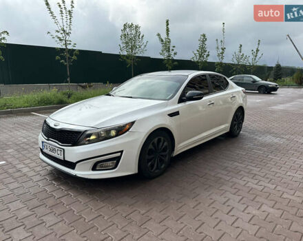 Білий Кіа Оптіма, об'ємом двигуна 2.4 л та пробігом 185 тис. км за 10222 $, фото 2 на Automoto.ua