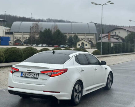 Белый Киа Оптима, объемом двигателя 2.36 л и пробегом 170 тыс. км за 9800 $, фото 1 на Automoto.ua