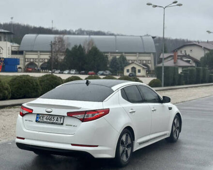 Белый Киа Оптима, объемом двигателя 2.36 л и пробегом 170 тыс. км за 9800 $, фото 5 на Automoto.ua