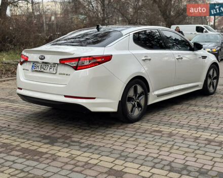 Білий Кіа Оптіма, об'ємом двигуна 2.4 л та пробігом 256 тис. км за 9100 $, фото 5 на Automoto.ua