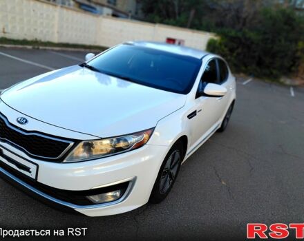 Белый Киа Оптима, объемом двигателя 2.4 л и пробегом 262 тыс. км за 11500 $, фото 1 на Automoto.ua