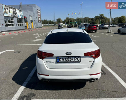 Белый Киа Оптима, объемом двигателя 2.36 л и пробегом 166 тыс. км за 9800 $, фото 3 на Automoto.ua