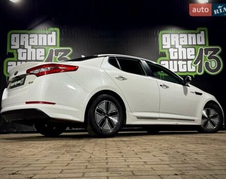 Білий Кіа Оптіма, об'ємом двигуна 2.36 л та пробігом 166 тис. км за 8999 $, фото 11 на Automoto.ua