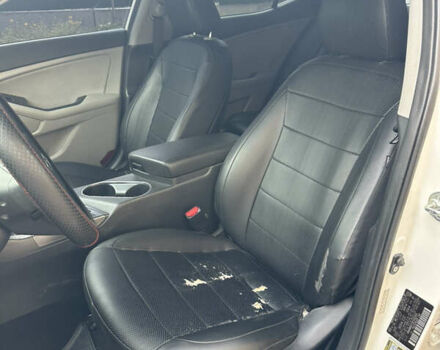 Кіа Оптіма 2013 у Києві на Automoto.ua Білий Кіа Оптіма, об'ємом двигуна 2.4 л та пробігом 185 тис. км за 9333 $, фото 16 на Automoto.ua