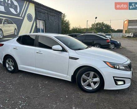 Белый Киа Оптима, объемом двигателя 2.4 л и пробегом 125 тыс. км за 8600 $, фото 6 на Automoto.ua