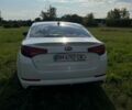 Белый Киа Оптима, объемом двигателя 2.36 л и пробегом 247 тыс. км за 8400 $, фото 4 на Automoto.ua