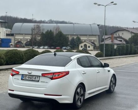 Білий Кіа Оптіма, об'ємом двигуна 2.4 л та пробігом 170 тис. км за 9800 $, фото 1 на Automoto.ua