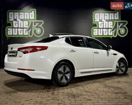 Білий Кіа Оптіма, об'ємом двигуна 2.36 л та пробігом 166 тис. км за 8999 $, фото 10 на Automoto.ua