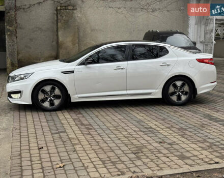 Білий Кіа Оптіма, об'ємом двигуна 2.4 л та пробігом 256 тис. км за 9100 $, фото 2 на Automoto.ua