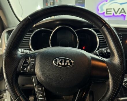 Белый Киа Оптима, объемом двигателя 2 л и пробегом 260 тыс. км за 8500 $, фото 12 на Automoto.ua