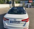Білий Кіа Оптіма, об'ємом двигуна 2.4 л та пробігом 289 тис. км за 10000 $, фото 3 на Automoto.ua